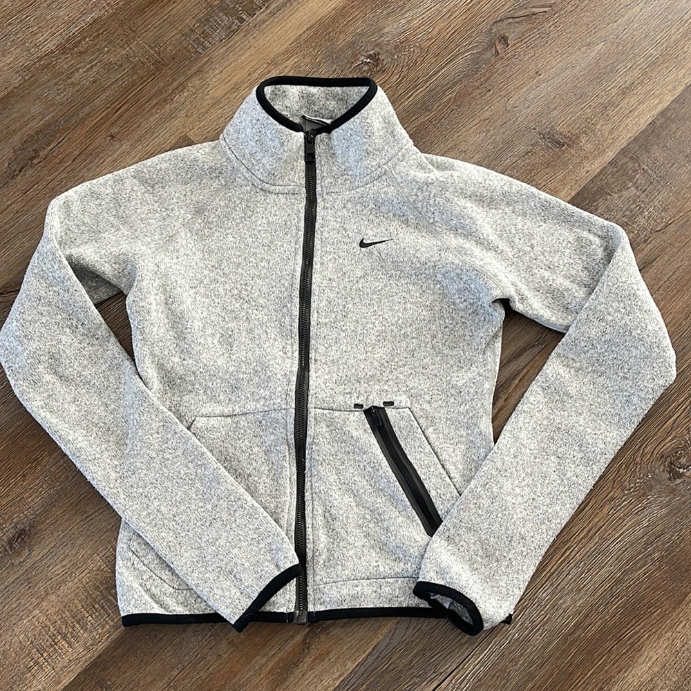 Nike Zip up sweater. Smoke free home